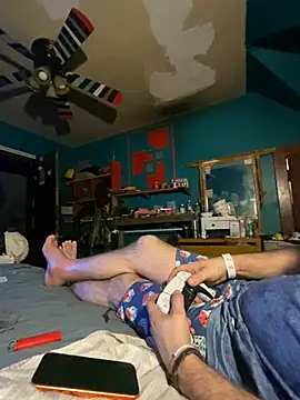 charactrzero webkamerás műsora