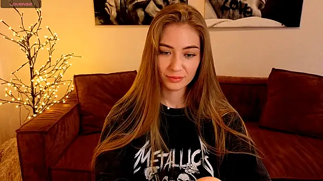 Show modela Chain_Alice na web-kameri
