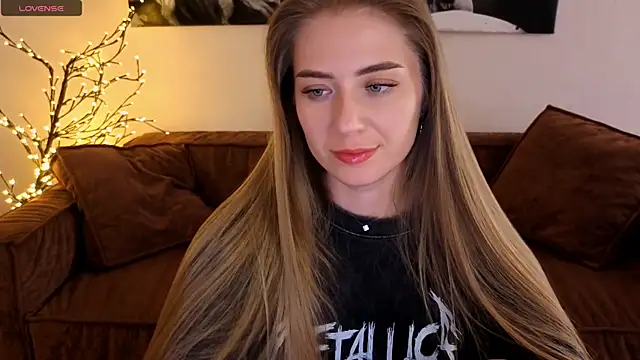 Chain_Alice's Live XXX Chat