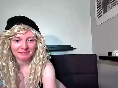 dannikakay Pertunjukan Webcam
