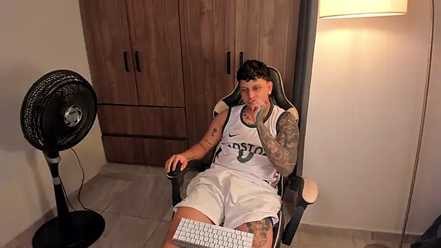 Jake_simons Chat XXX live