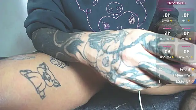 girl_tatto13's Live XXX Chat