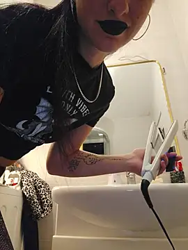 U_prolazu Live XXX-Chat