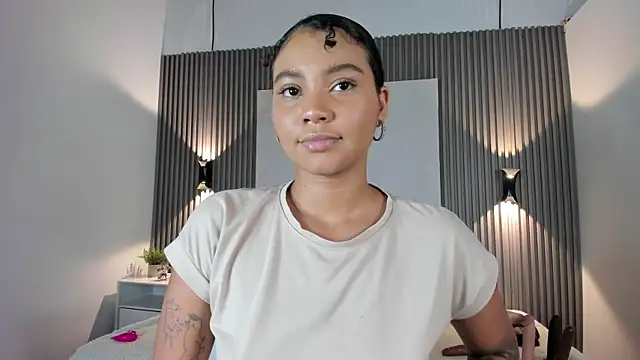 Zafiiraa's Live XXX Chat