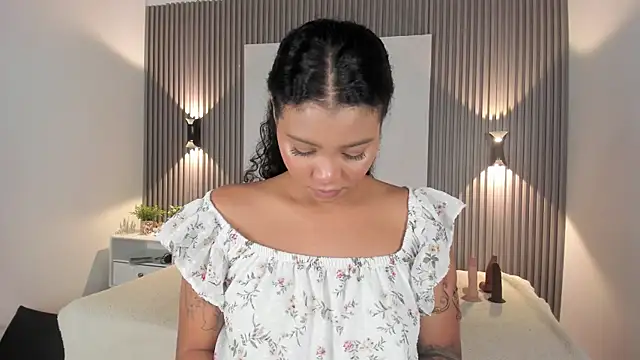 Zafiiraa 现场XXX聊天