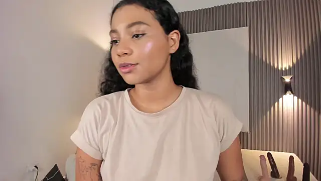 Zafiiraa's Live XXX Chat