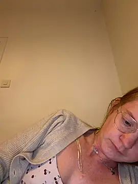 jannis1992 webcam show