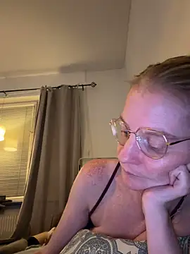 jannis1992 webcam show