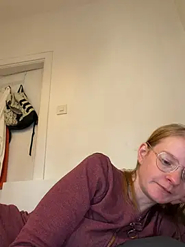 jannis1992 webcam show