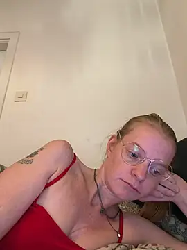 jannis1992 webcam show