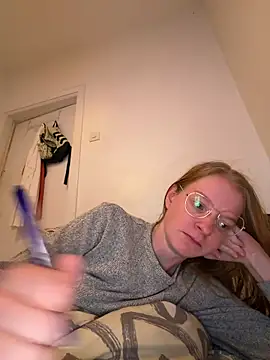 jannis1992 XXX чат на живо