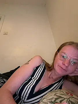 jannis1992 webcam show
