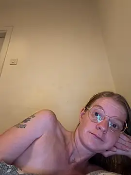 jannis1992 webcam show