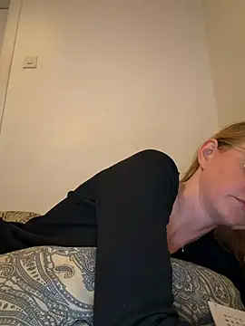 Show modela jannis1992 na web-kameri