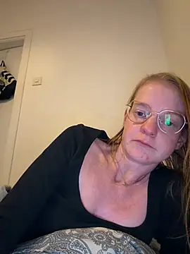 Chat +18 de jannis1992 ao vivo