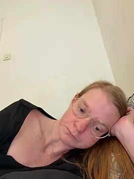 jannis1992 Adlı Modelin Canlı XXX Sohbeti