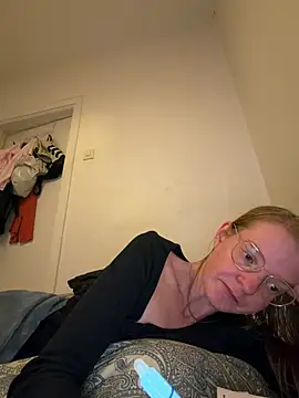 Chat +18 de jannis1992 ao vivo