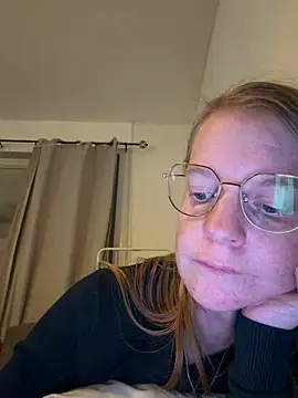 jannis1992 webcam show