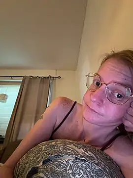 jannis1992 webcam show