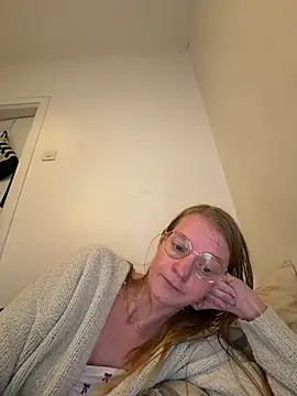 jannis1992 webcam show