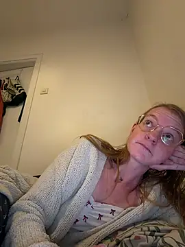 jannis1992 webcam show