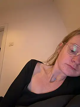 XXX chat uživo modela jannis1992
