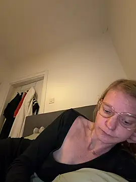 jannis1992 webcam show