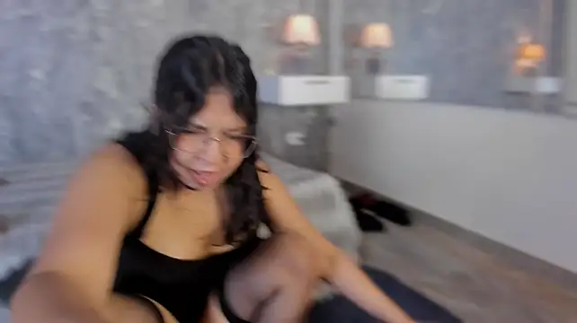 Lia_sarahi Pertunjukan Webcam