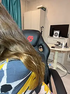 DienkaGreen's Live XXX Chat