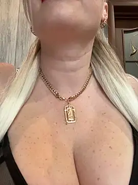 Kittenforyou's Webcam Show