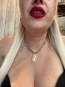 Show modela Kittenforyou na web-kameri