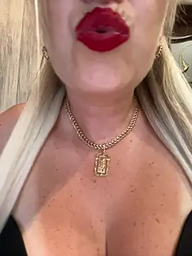 Webkamerová show Kittenforyou