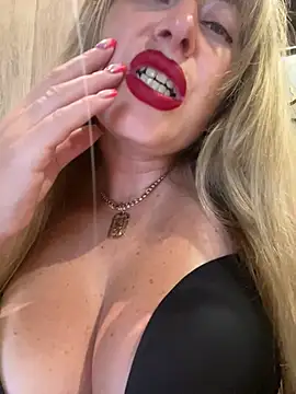 Show de Kittenforyou na webcam