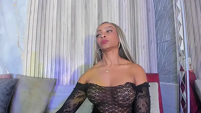 BriannaChelsea's Live XXX Chat