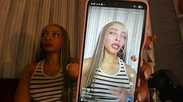 BriannaChelsea's Live XXX Chat