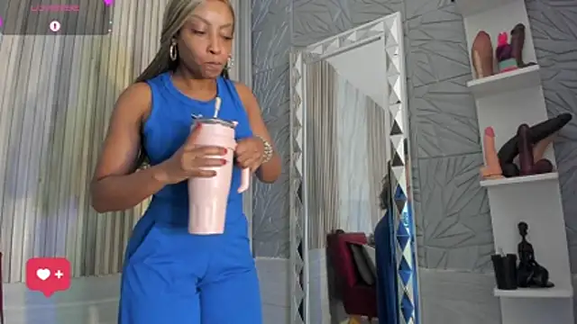 BriannaChelsea Adlı Modelin Canlı XXX Sohbeti