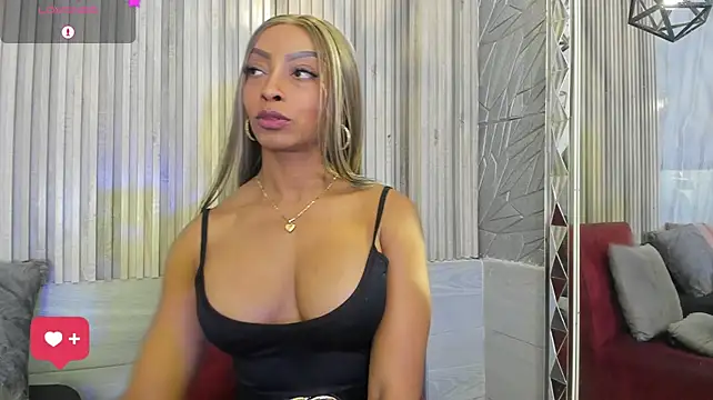 BriannaChelsea Adlı Modelin Canlı XXX Sohbeti