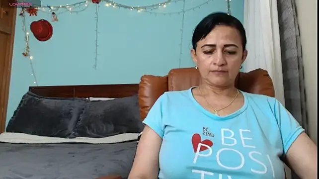 ISABEEL_SOFIA01 – Naživo XXX chat