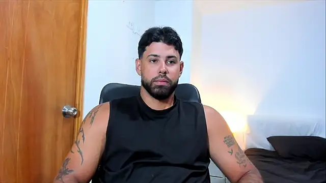 Justyn_Torres – Naživo XXX chat