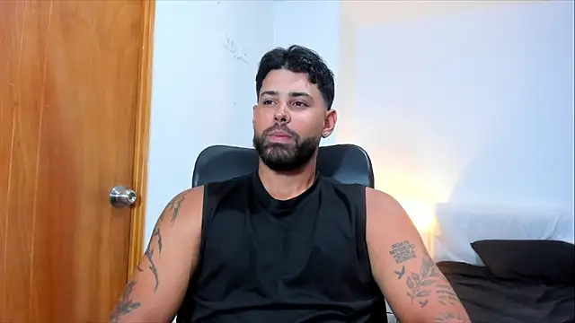 Justyn_Torres Chat XXX live
