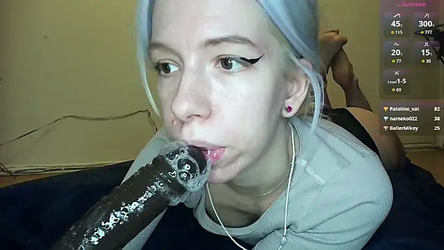 Webkamerová show cruellagoth666
