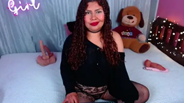Queenamazon1's Live XXX Chat