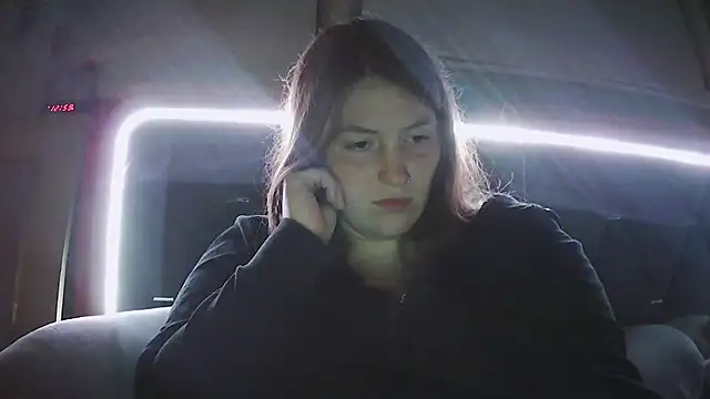 Angelk43 Show in webcam