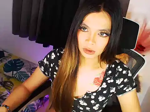MajesticKitana Pertunjukan Webcam
