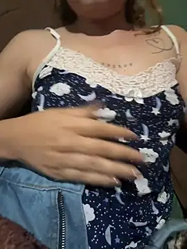הופעת וובקאם של Isadora7