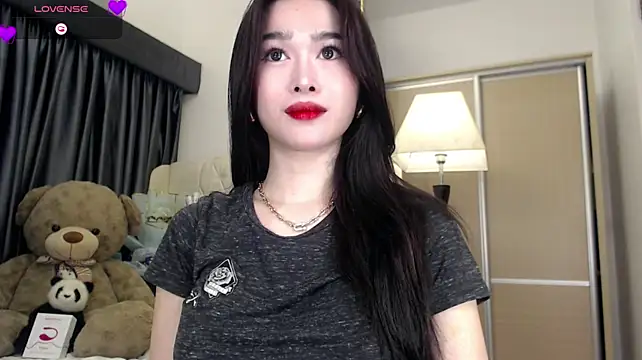 KeenMazikeen69 Show in webcam