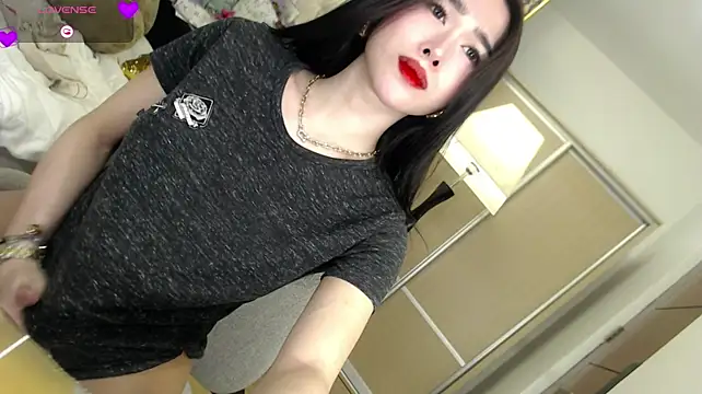 KeenMazikeen69 Webcam show