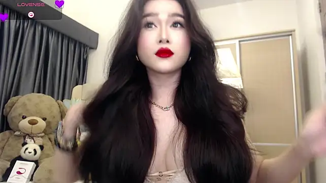 KeenMazikeen69 Webcam show