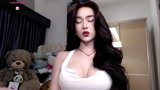 Show modela KeenMazikeen69 na web-kameri