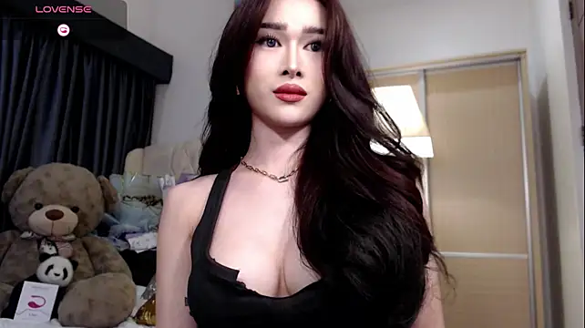 Show modela KeenMazikeen69 na web-kameri